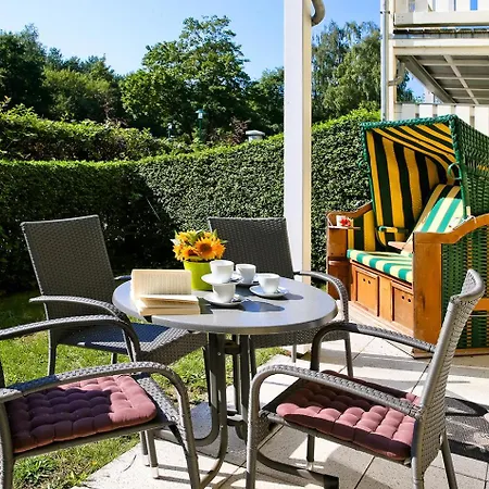 Laura 102 * Kuehlungsborn